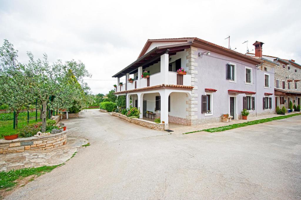 Apartman Orbanici Exterior photo